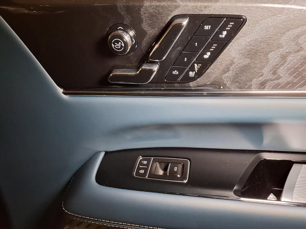 Certified 2025 Cadillac Escalade IQ Sport 2 image 22