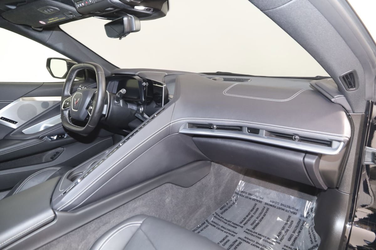 Used 2022 Chevrolet Corvette Stingray Preferred Cpe w/ Z51 Performance Package RWD image 67