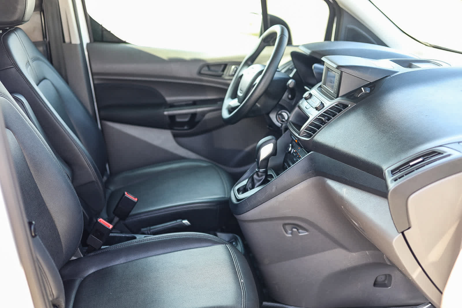 Used 2021 Ford Transit Connect XL FWD image 16