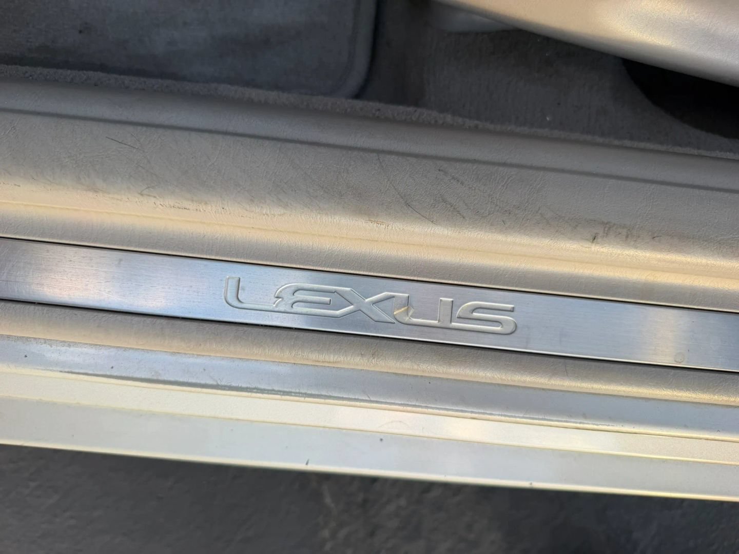 Used 2003 Lexus ES 330 w/ Premium Pkg FWD image 30