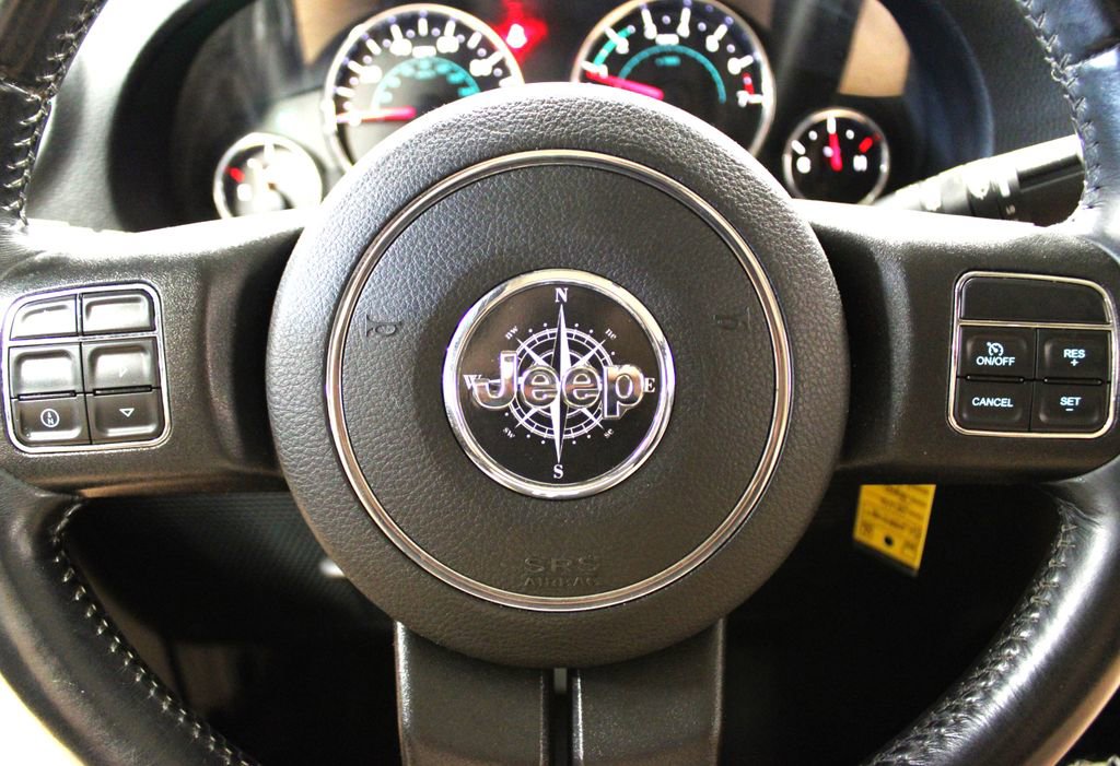 Certified 2016 Jeep Wrangler Unlimited Sahara w/ Max Tow Package image 12