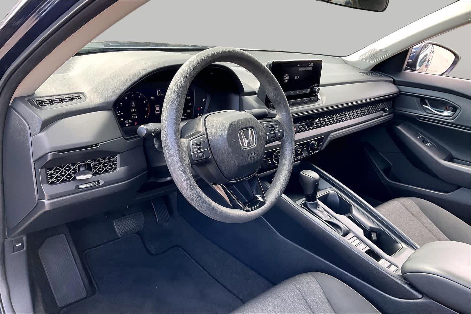 Used 2023 Honda Accord EX image 18