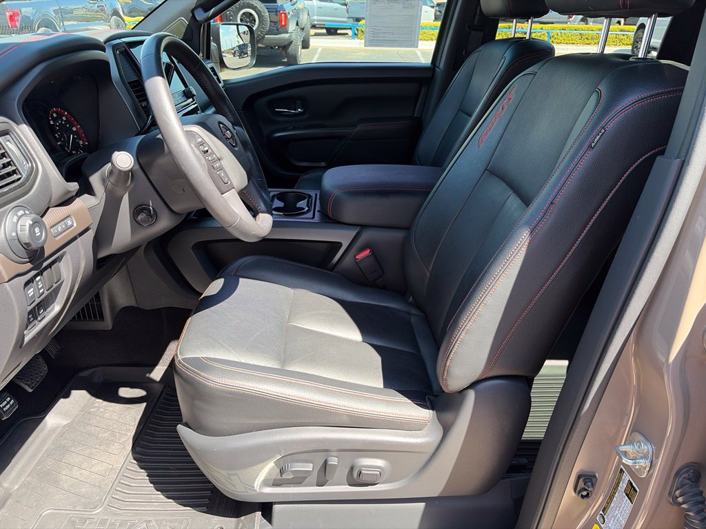 Used 2023 Nissan Titan PRO-4X w/ Pro-4x Convenience Package AWD/4WD image 21