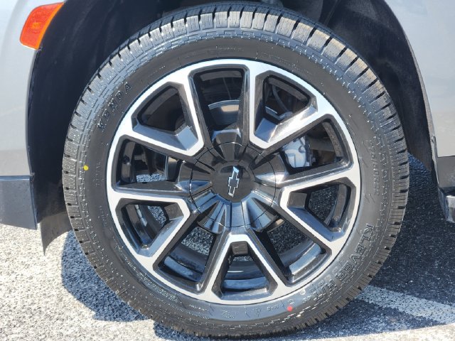 Used 2023 Chevrolet Tahoe RST w/ Max Trailering Package AWD/4WD image 8