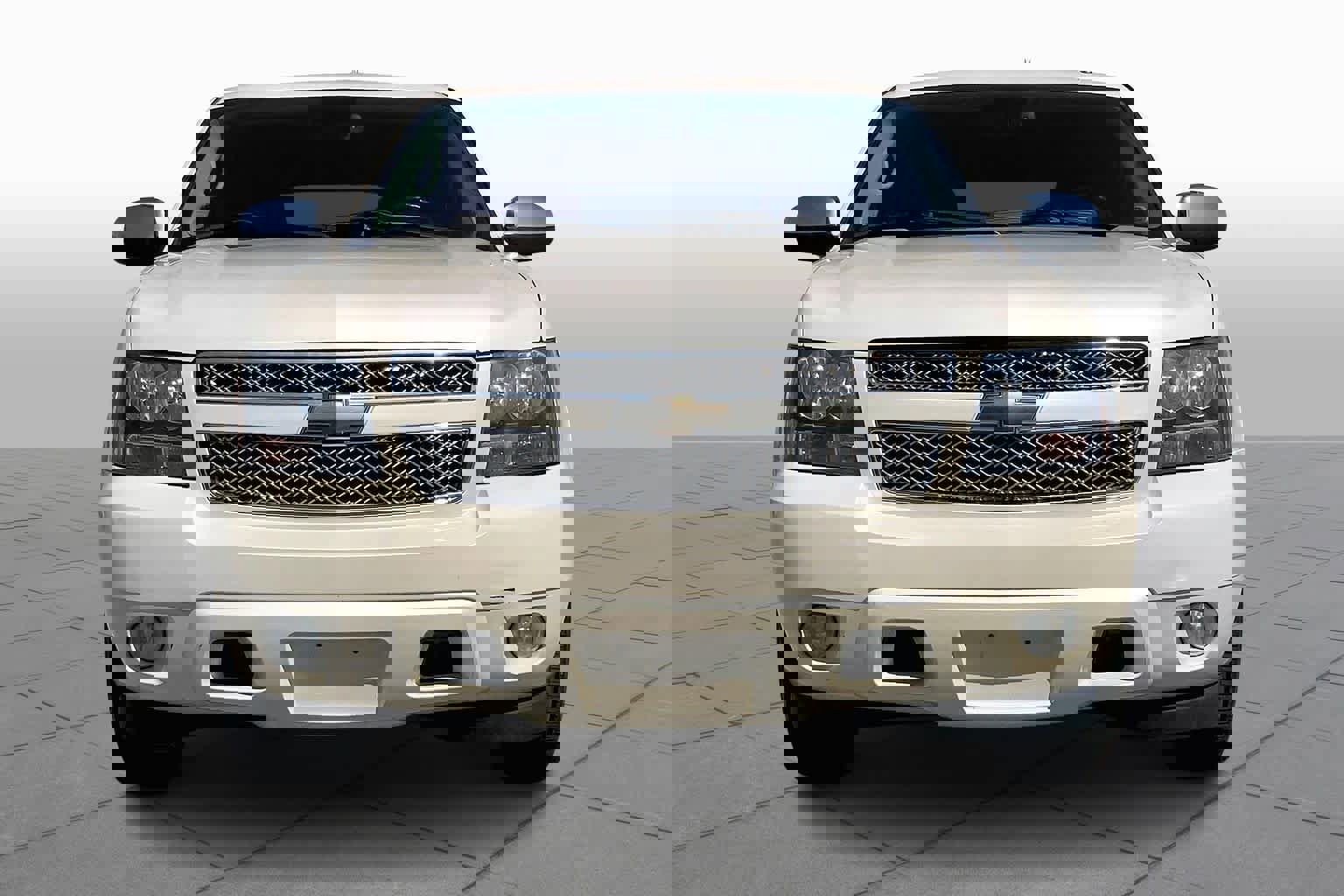 Used 2010 Chevrolet Tahoe LTZ image 3