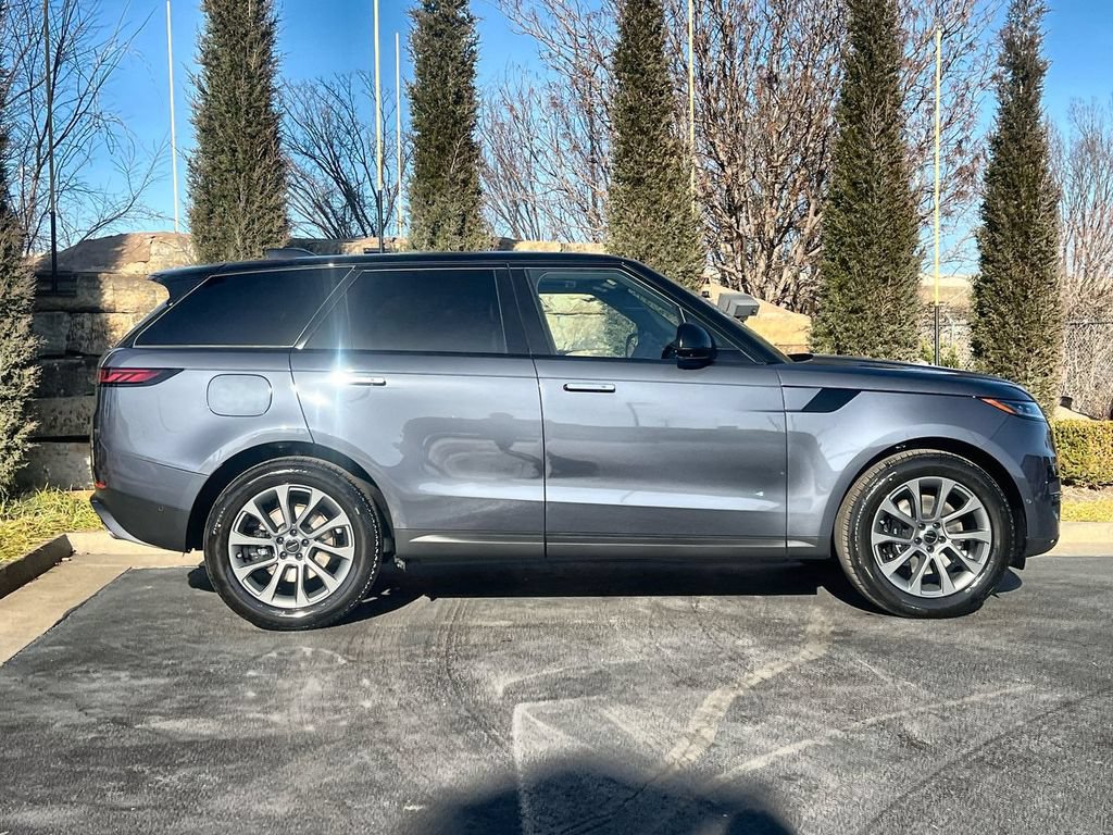 Used 2026 Land Rover Range Rover Sport SE AWD/4WD image 6