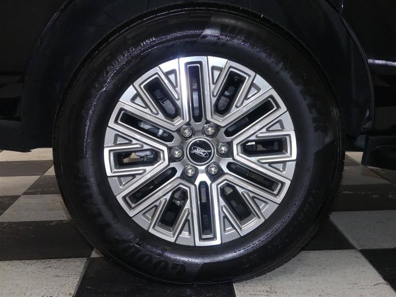 Used 2026 Ford Expedition Max Platinum AWD/4WD image 41