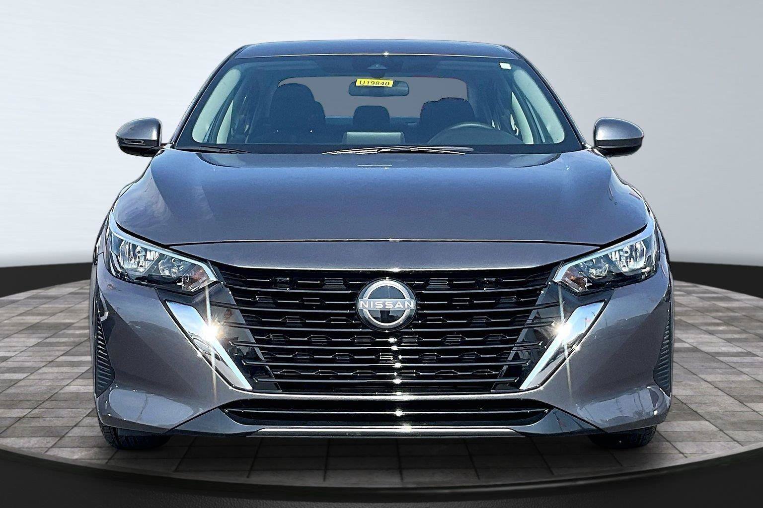 Certified 2025 Nissan Sentra SV FWD image 2