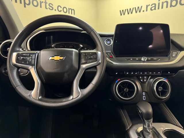 Used 2025 Chevrolet Blazer LT FWD image 9