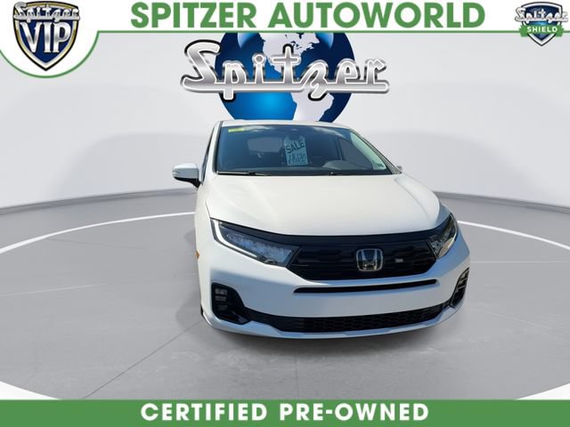 Used 2025 Honda Odyssey Elite image 3