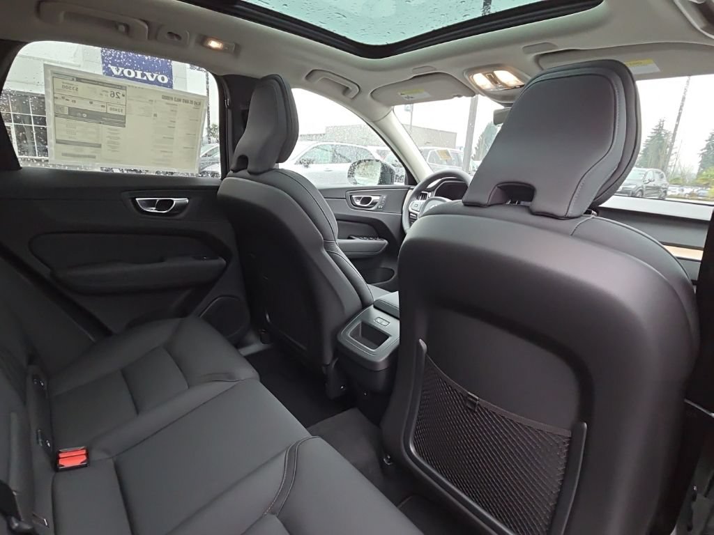 New 2026 Volvo XC60 B5 Core w/ Protection Package Premier AWD/4WD image 8