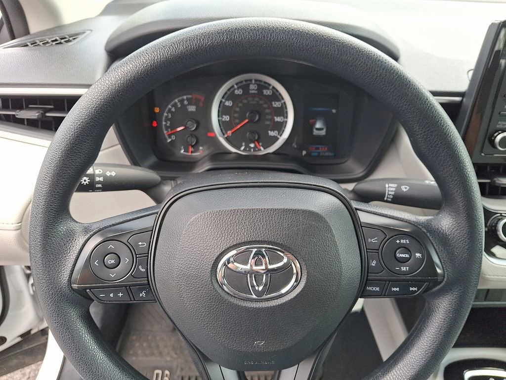 Used 2022 Toyota Corolla Cross L AWD/4WD image 24