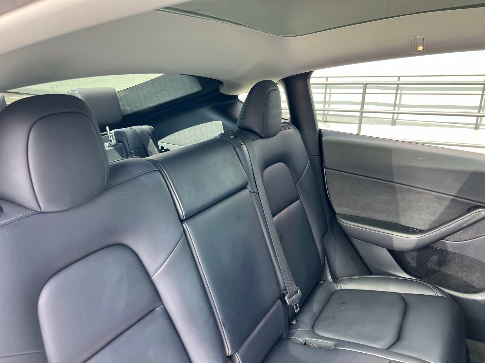 Used 2023 Tesla Model Y Long Range AWD/4WD image 57