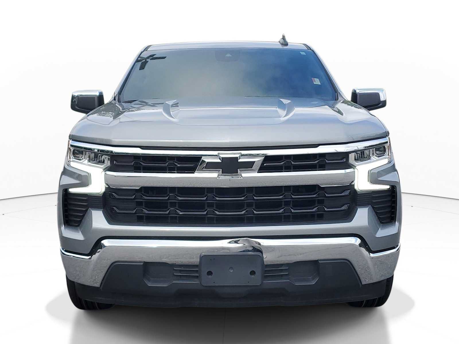 Used 2024 Chevrolet Silverado 1500 LT w/ Leather Package RWD image 2