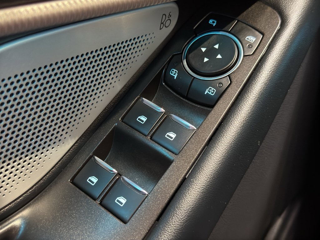 Used 2025 Ford Explorer ST image 38