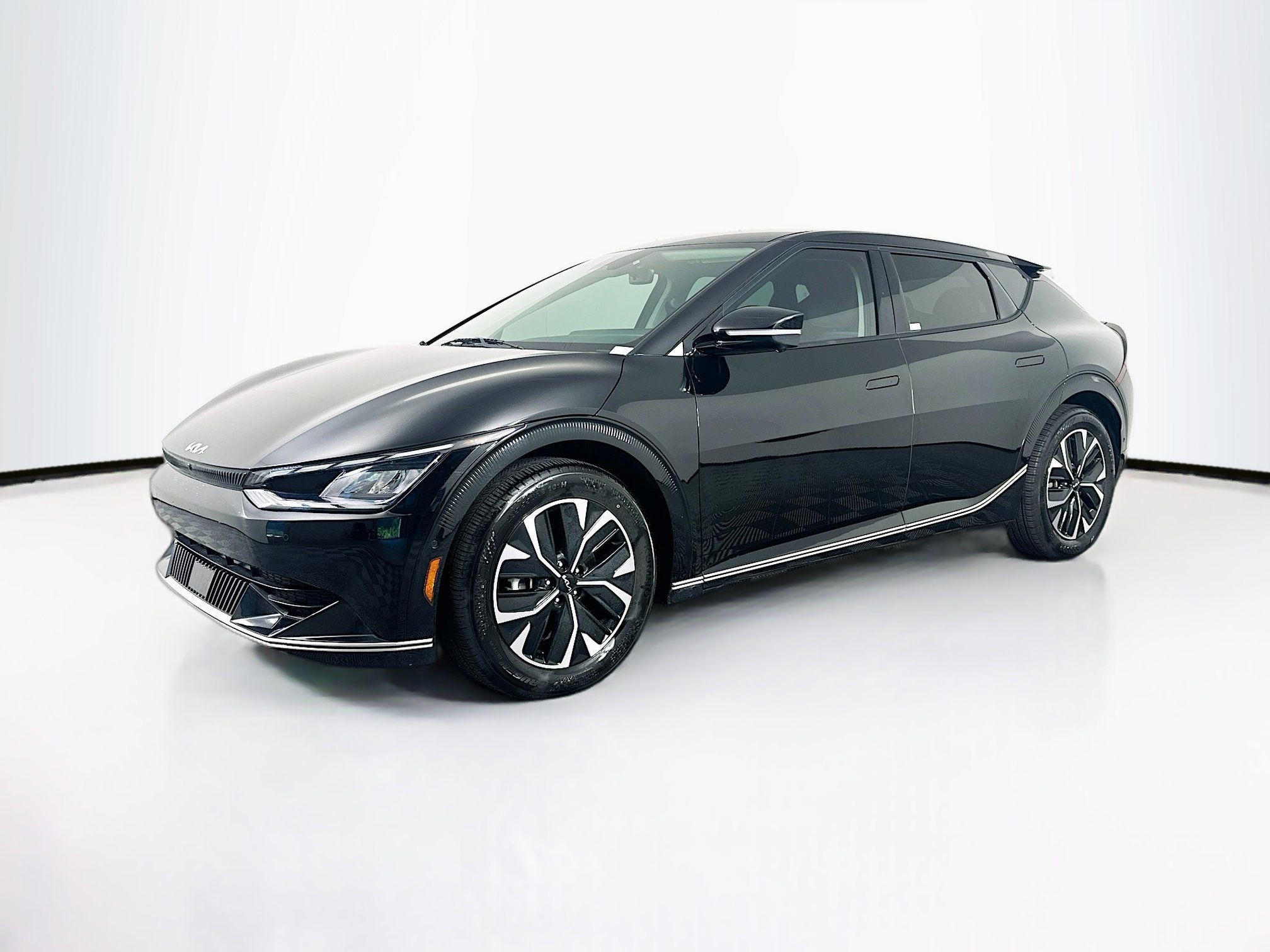 Used 2024 Kia EV6 Wind w/ Wind Technology Package RWD image 3