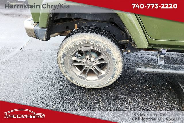 Used 2016 Jeep Wrangler Unlimited Sahara AWD/4WD image 12