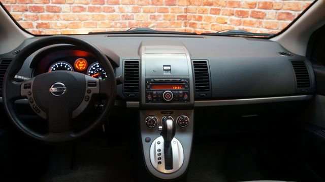 Used 2010 Nissan Sentra 2.0 SR image 11