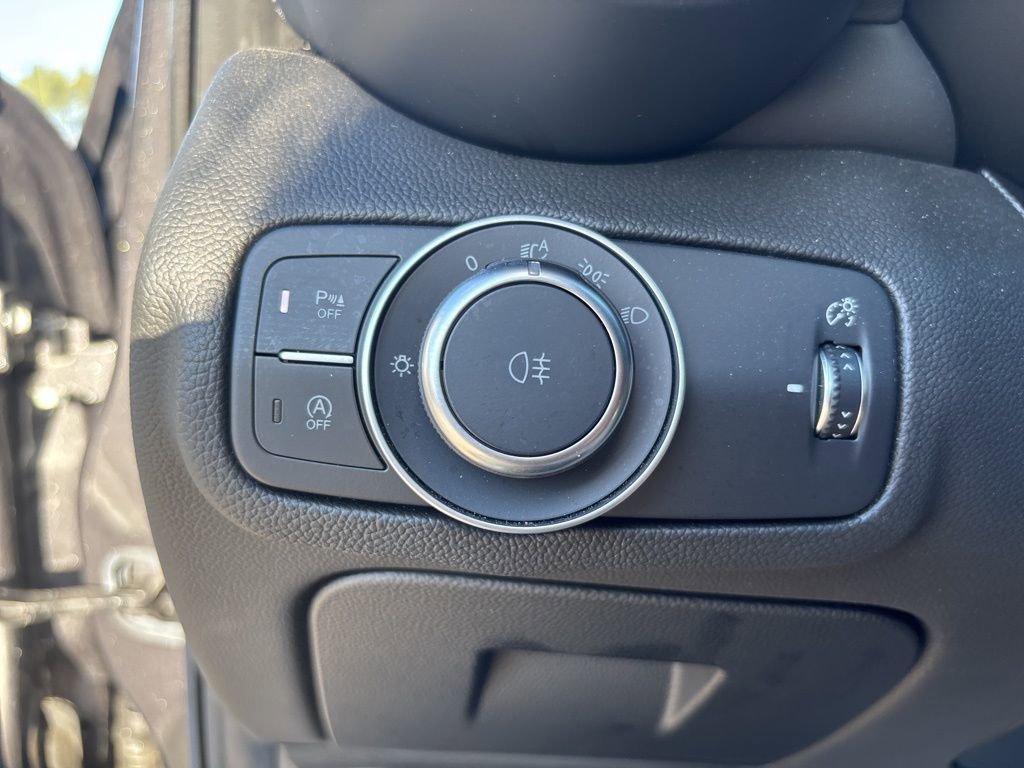 Used 2024 Alfa Romeo Giulia Ti RWD image 44