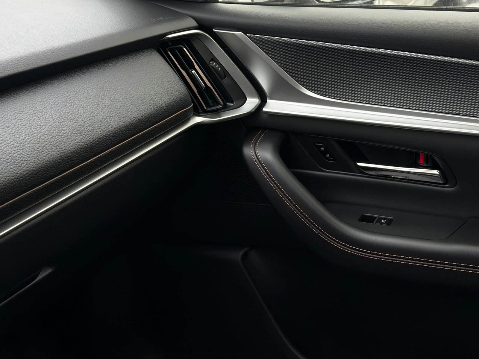 New 2026 MAZDA CX-70 3.3 Turbo w/ Preferred Package image 32