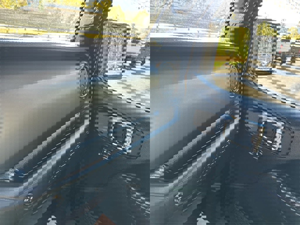 Used 2022 Jeep Wrangler Sport S image 22