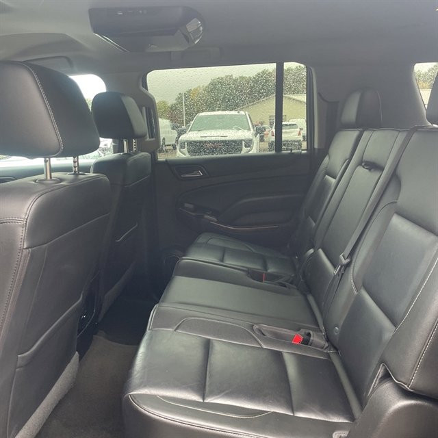 Used 2018 Chevrolet Suburban LT image 4