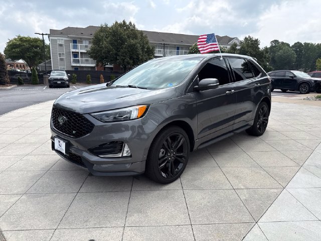 Certified 2024 Ford Edge ST w/ Equipment Group 401A AWD/4WD image 3