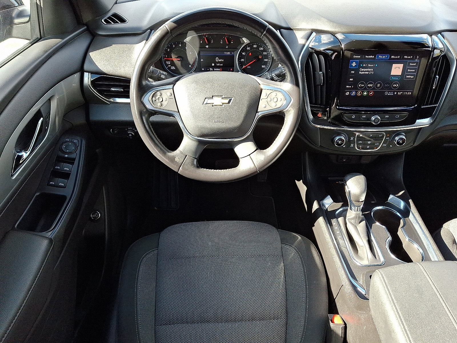 Used 2022 Chevrolet Traverse LT image 14