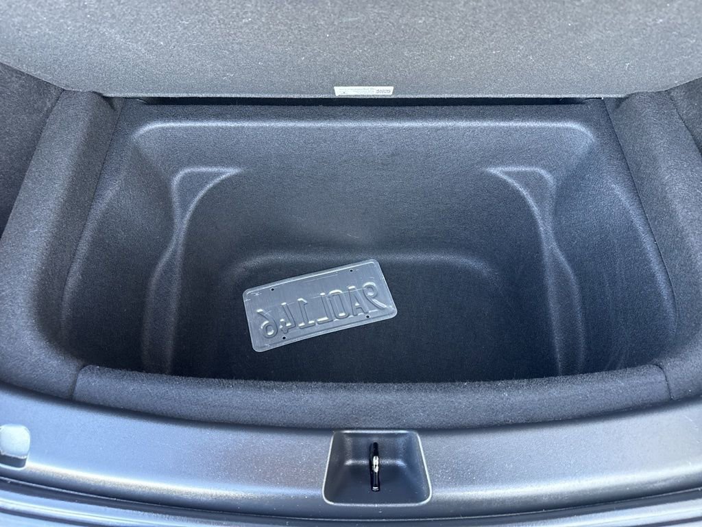 Used 2022 Tesla Model Y Long Range image 32