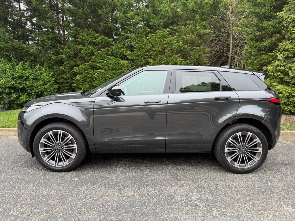 New 2026 Land Rover Range Rover Evoque S image 2