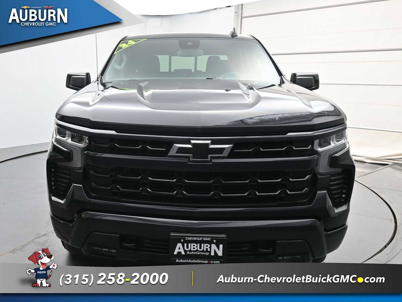 Used 2024 Chevrolet Silverado 1500 RST AWD/4WD image 3