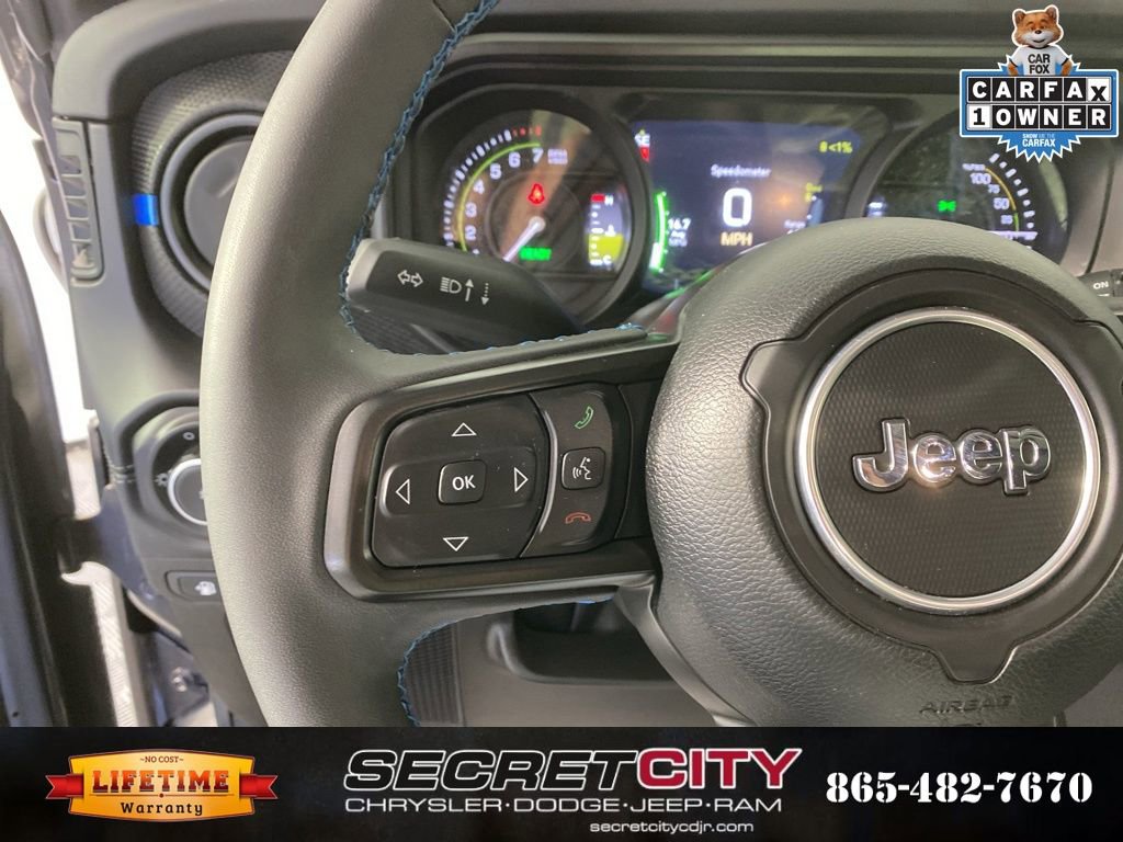 Used 2025 Jeep Wrangler Unlimited Rubicon 4xe w/ Convenience Group image 15