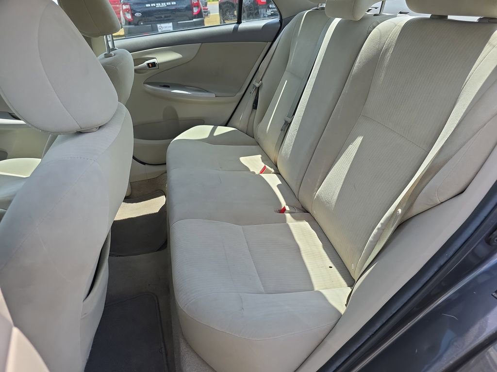 Used 2010 Toyota Corolla LE image 32