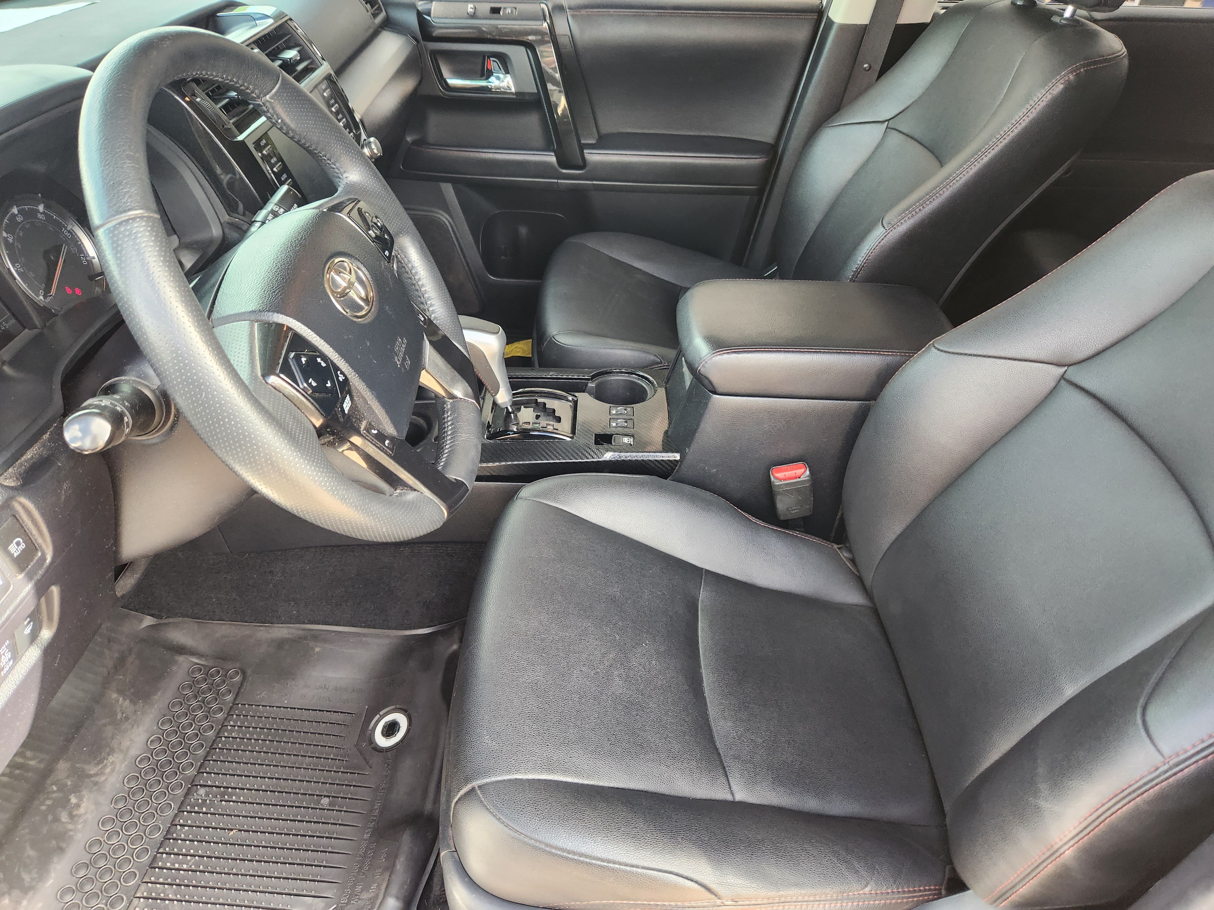 Used 2022 Toyota 4Runner TRD Off-Road Premium AWD/4WD image 10