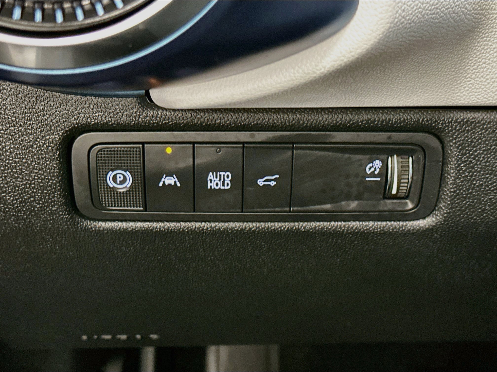 Used 2025 Chevrolet Equinox EV LT w/ Convenience Package AWD/4WD image 17