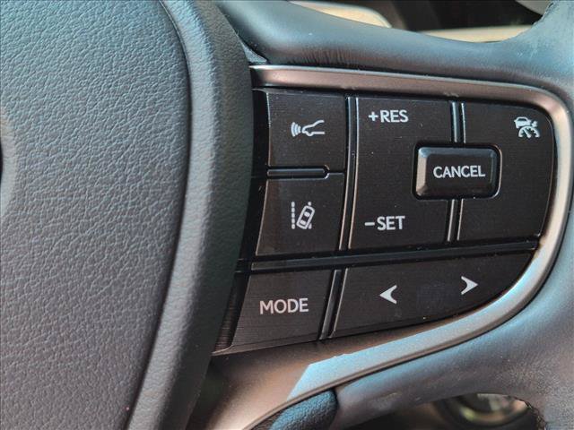 Used 2022 Lexus ES 350 w/ Premium Package FWD image 10