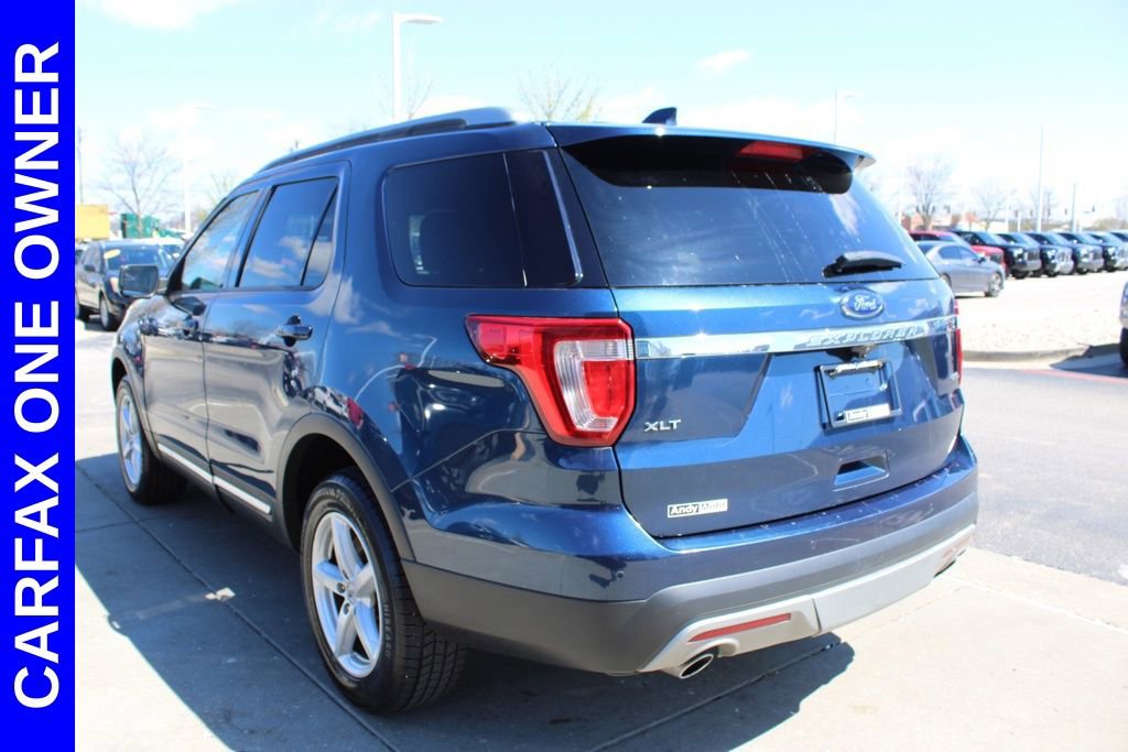 Used 2016 Ford Explorer XLT w/ Equipment Group 202A AWD/4WD image 5
