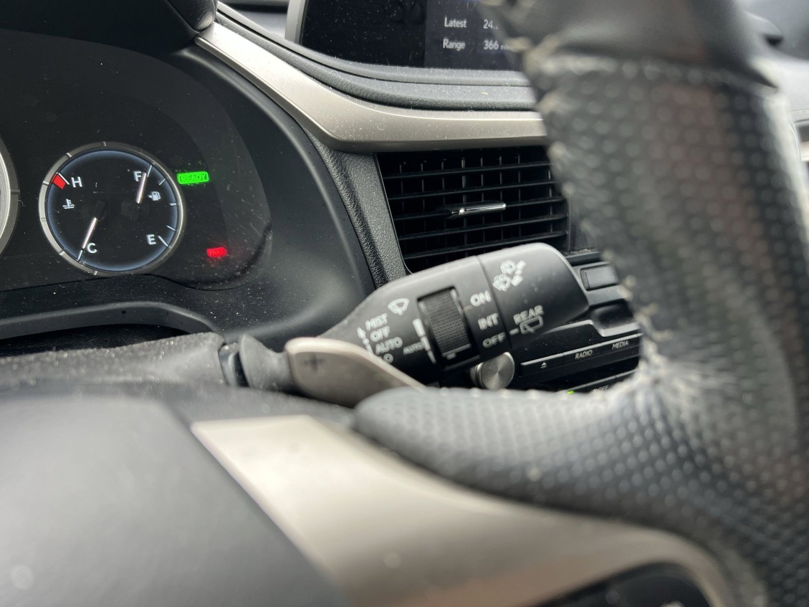 Used 2022 Lexus RX 450h F Sport image 35