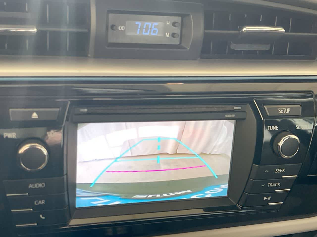 Used 2015 Toyota Corolla LE FWD image 17