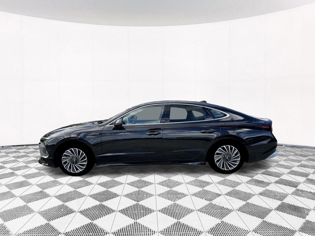 New 2026 Hyundai Sonata Limited image 3