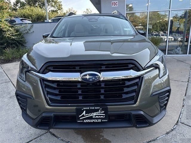 New 2025 Subaru Ascent Limited image 3