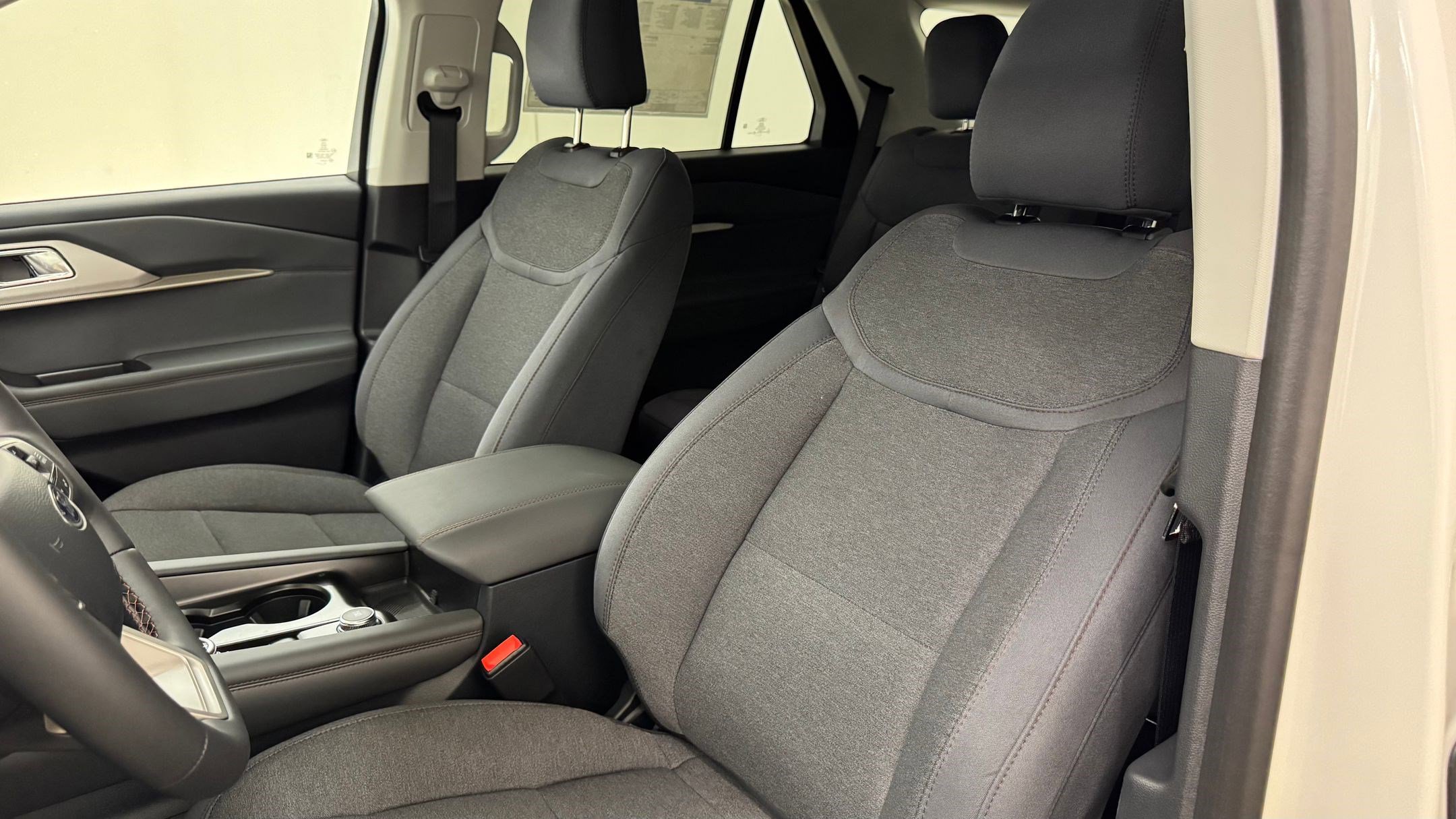 New 2026 Ford Explorer Active image 5