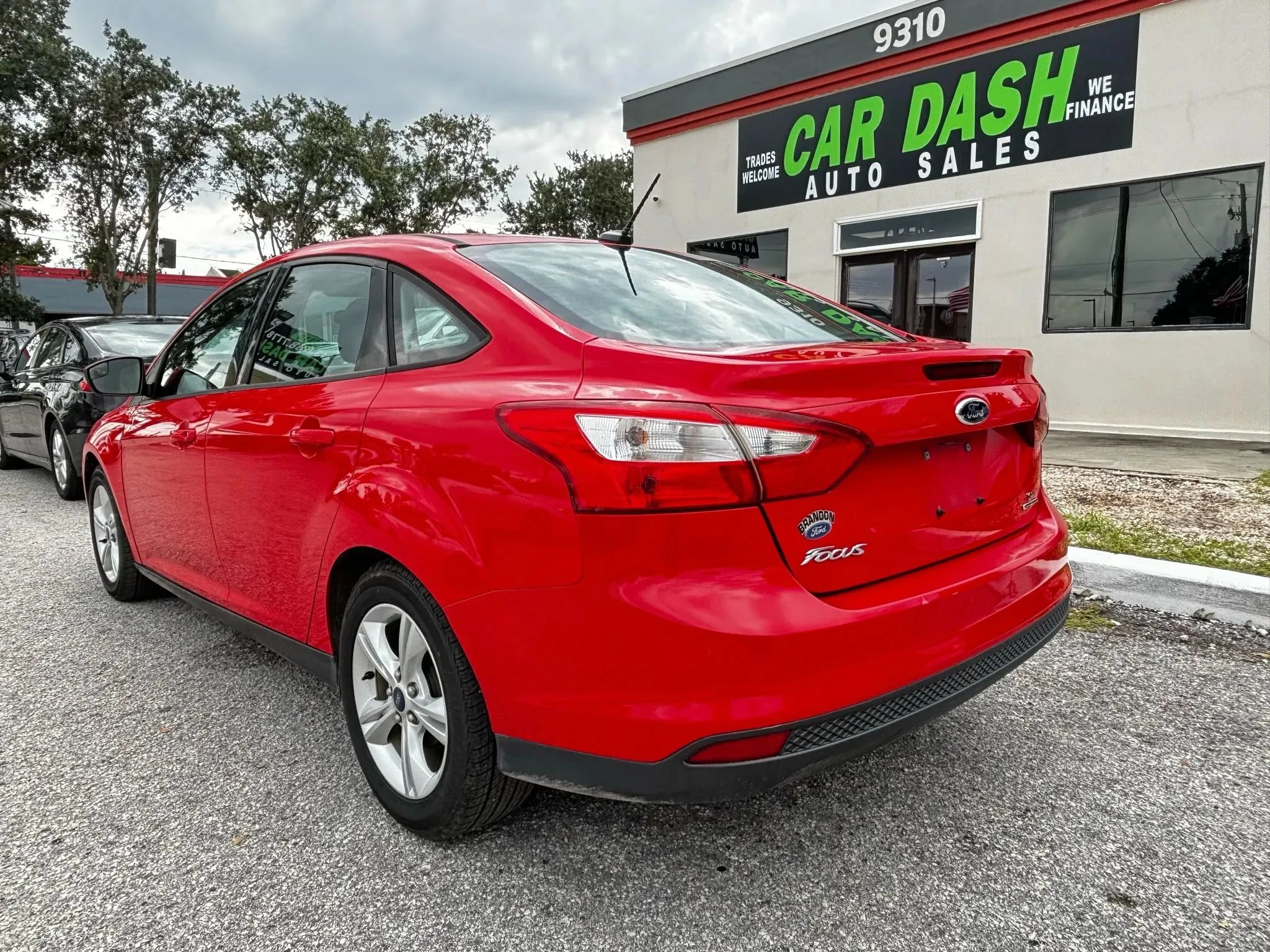 Used 2014 Ford Focus SE FWD image 10