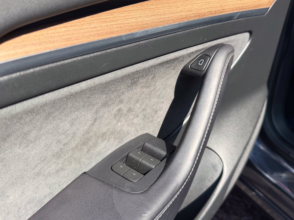 Used 2023 Tesla Model 3 Standard Range RWD image 16