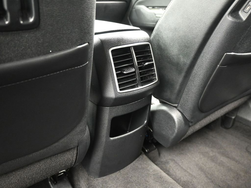 Used 2025 Kia Sportage EX image 36