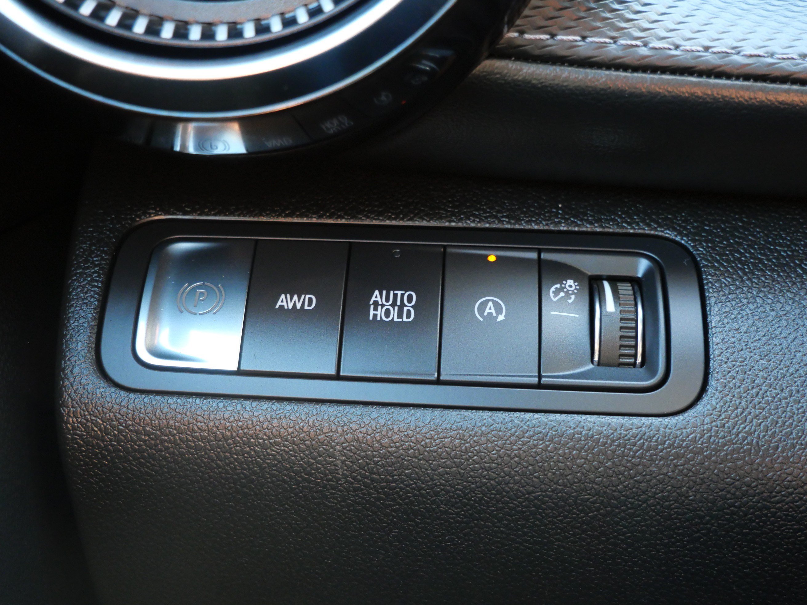 Used 2025 Chevrolet Equinox LT AWD/4WD image 25