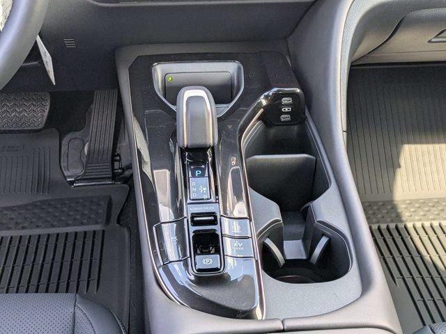 New 2026 Toyota Crown AWD/4WD image 18