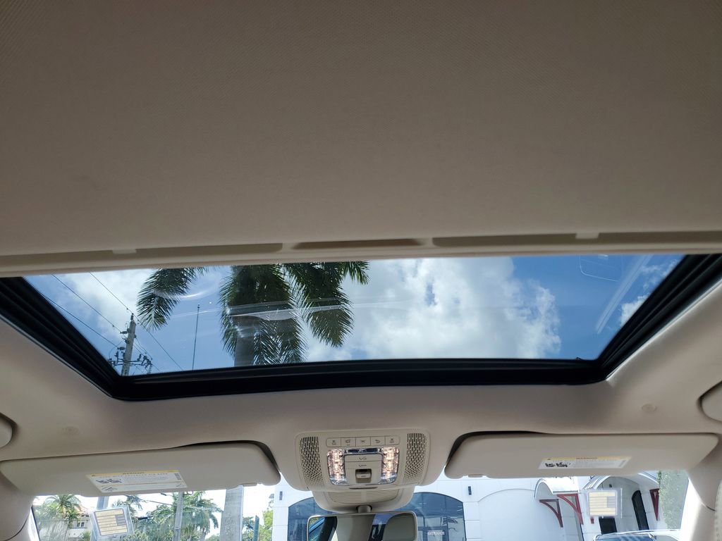 Used 2020 Mercedes-Benz GLS 450 4MATIC image 16