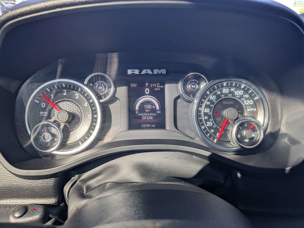 Used 2023 RAM 1500 Big Horn AWD/4WD image 31