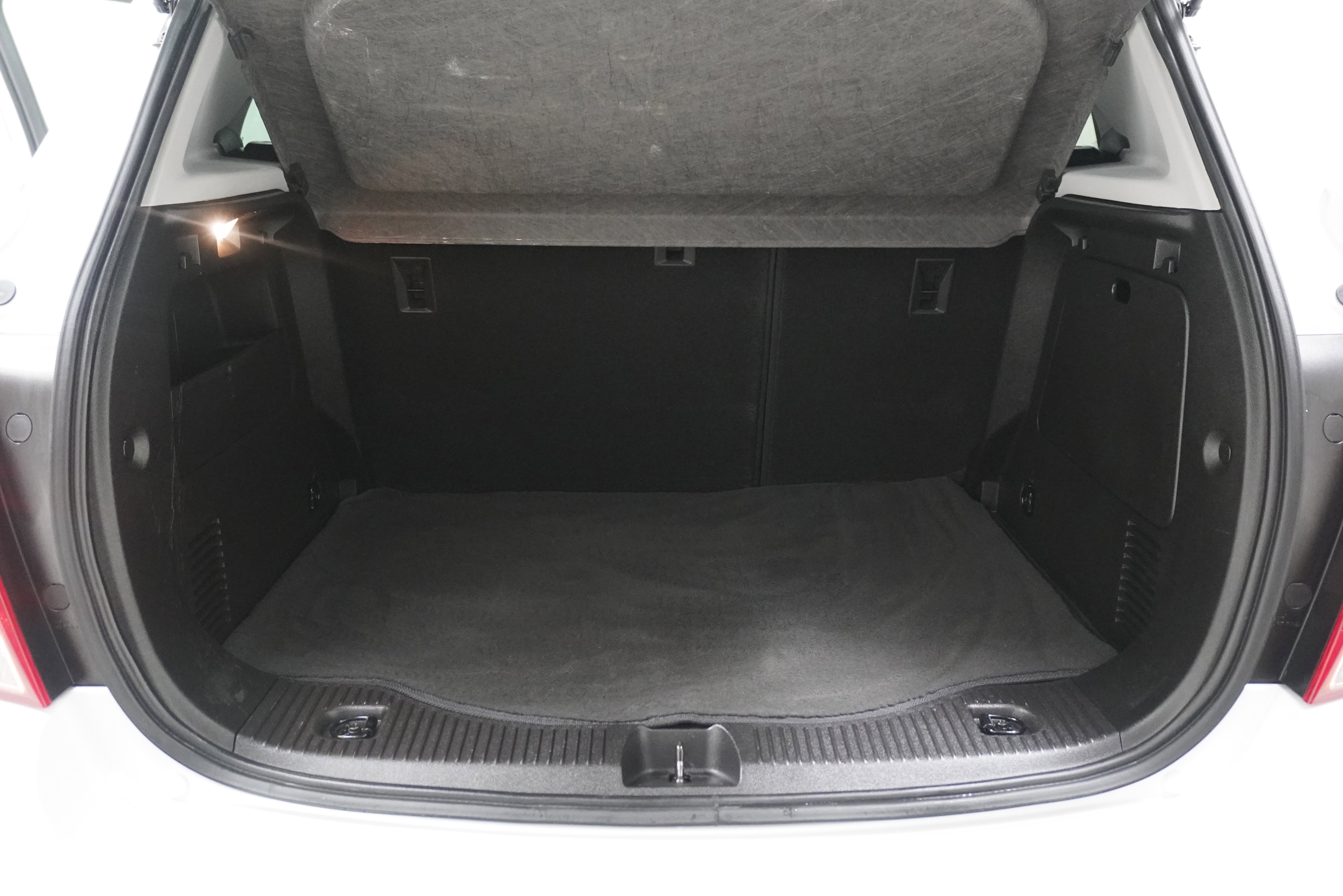 Used 2020 Chevrolet Trax LT w/ LT Convenience Package image 21